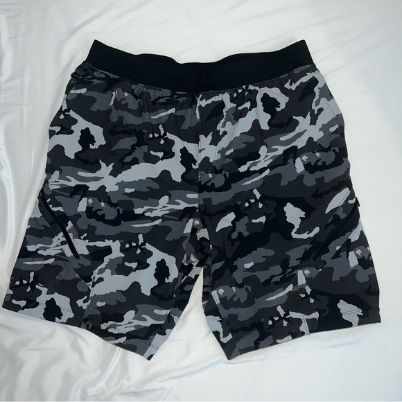 Under Armour 3-pack Men’s Shorts - Picture 5 of 5